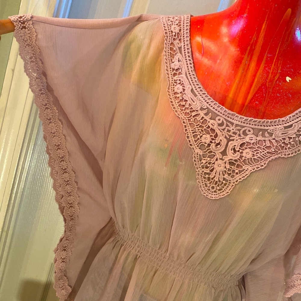 CANDIE’s Beautiful Elegant Lace Trim Blouse - Mauve - Picture 13 of 15